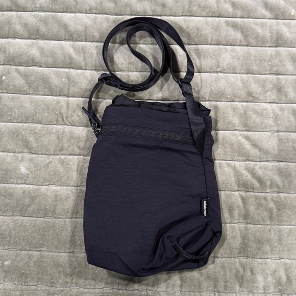 Lululemon Water Bottle Crossbody - Picture 1 of 3